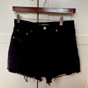 Levi’s Ribcage shorts